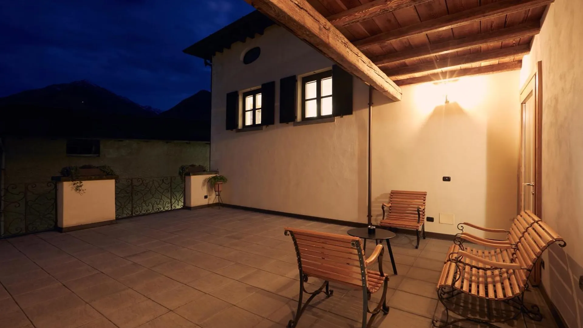 Bed and Breakfast Le Corti Dei Sassi Berbenno di Valtellina Bed & Breakfast