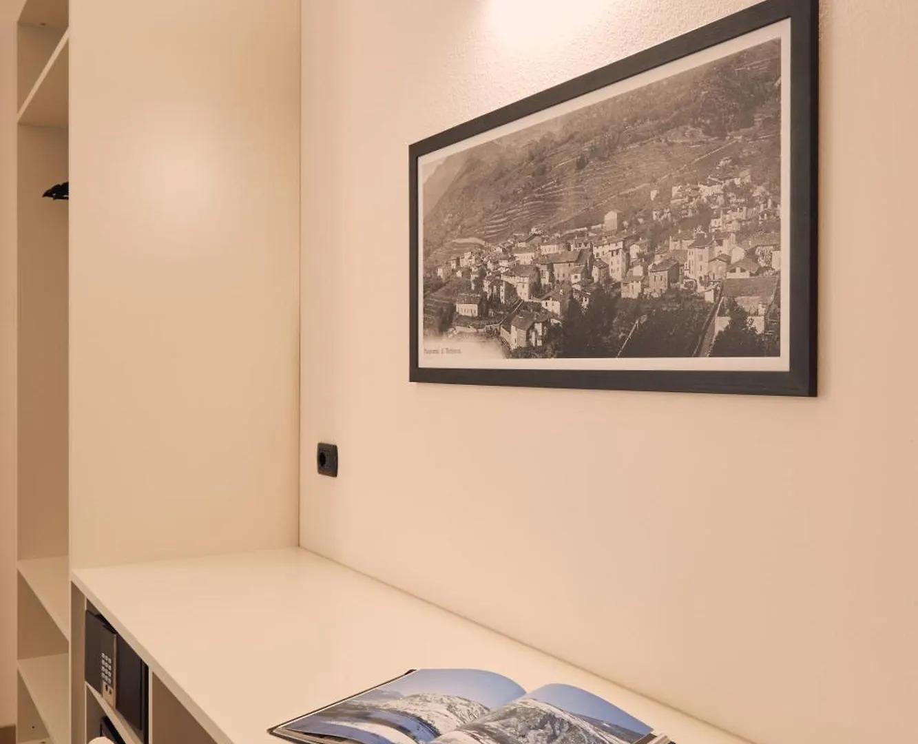 Bed and Breakfast Le Corti Dei Sassi Berbenno di Valtellina 0*,  Italia