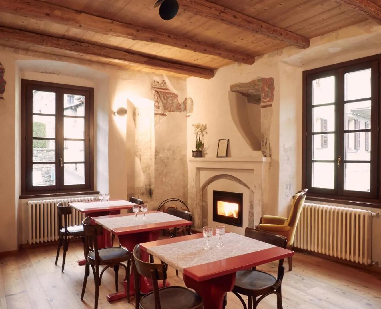Bed and Breakfast Le Corti Dei Sassi Berbenno di Valtellina Bed & Breakfast